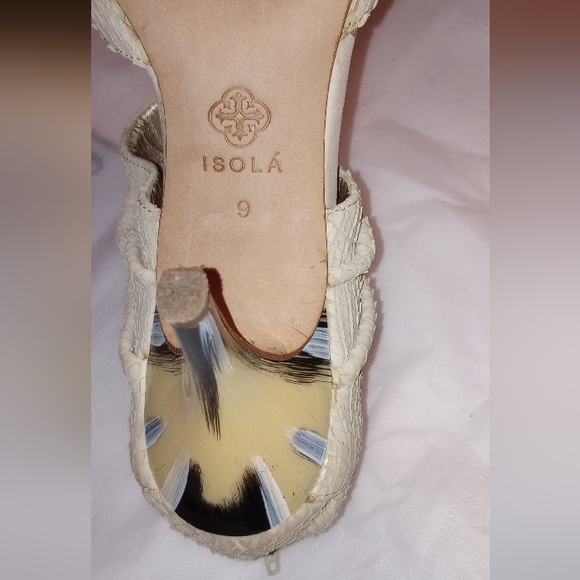 Isola Stiletto open toe heels. Cream snakeskin Leather Design. Size 9. - Picture 4 of 10